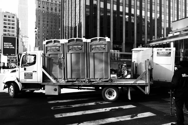 Best Portable restroom trailer rental  in Pascagoula, MS
